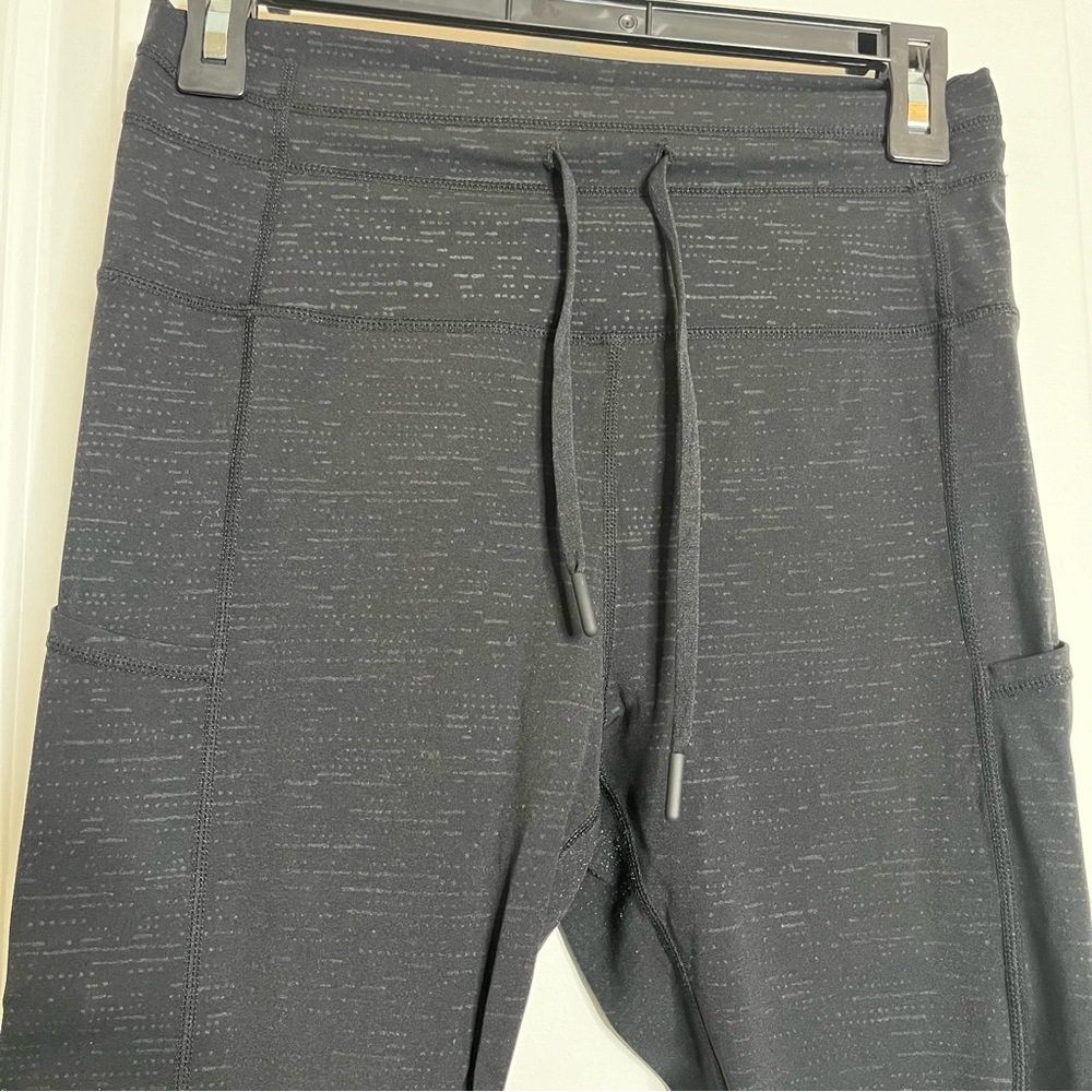 ZYIA Black Lined Battleship Pocket Drawstring Luxe Leggings